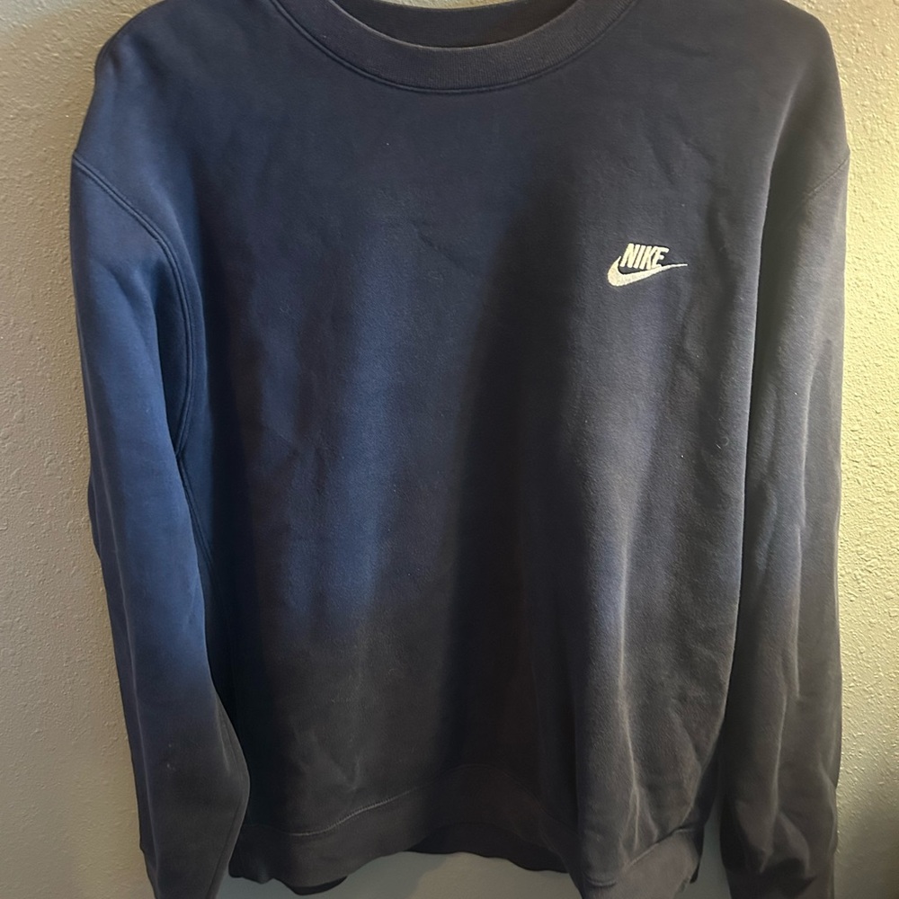 Nike Men's Navy Blue Sweater